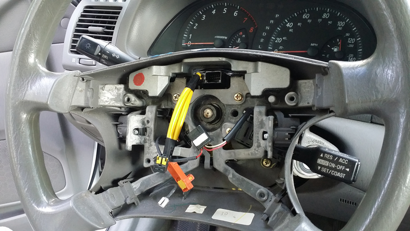 Illustration for article titled How To Fix Your Airbag Light Without Having It Blow Up In Your Face